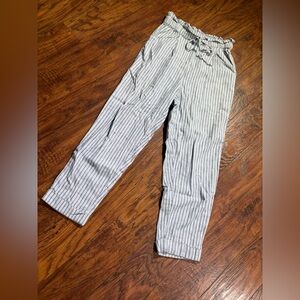 American Eagle Outfitters women’s size S pull on paper bag waist striped pants